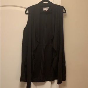 BB DAKOTA vest tie inside to cinch back waist